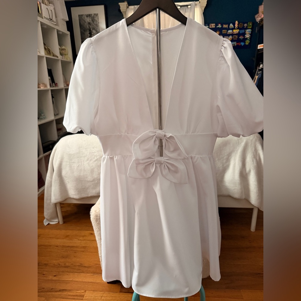 Chic White Puff Sleeve Mini Dress - Picture 2 of 5